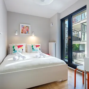  Apartament Tyzenhauz Vistula With Parking Polska