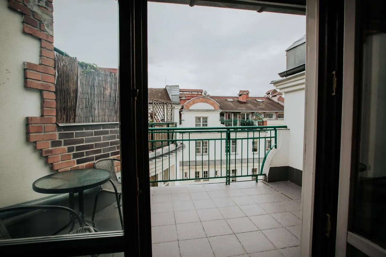 Green Wood Apartament Stara Ochota Varsavia Alloggio in famiglia