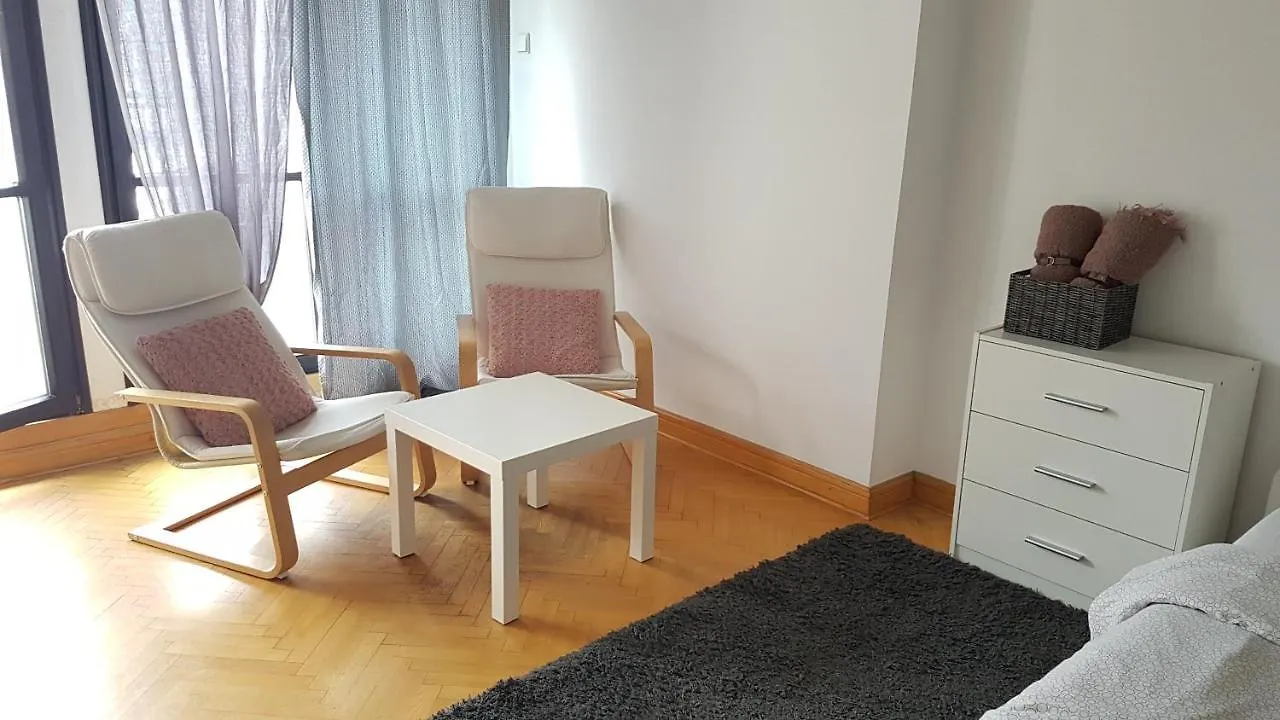 Green Wood Apartament Stara Ochota Warsaw Homestay