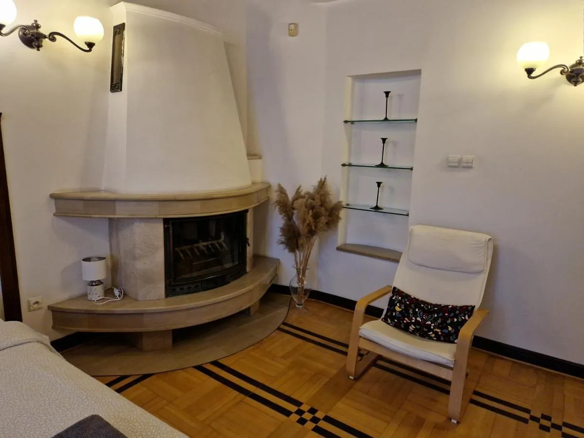 Homestay Green Wood Apartament Stara Ochota Warsaw