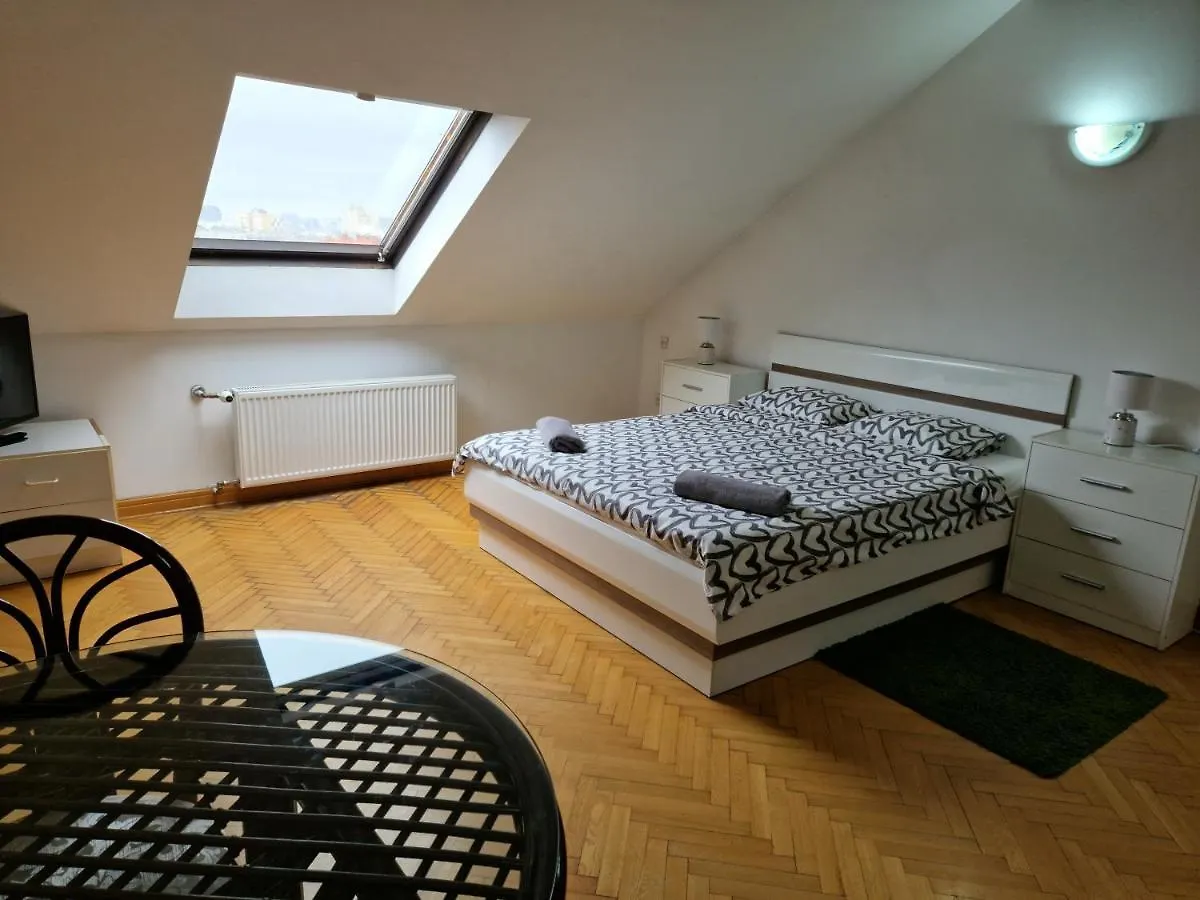 Green Wood Apartament Stara Ochota Warsaw