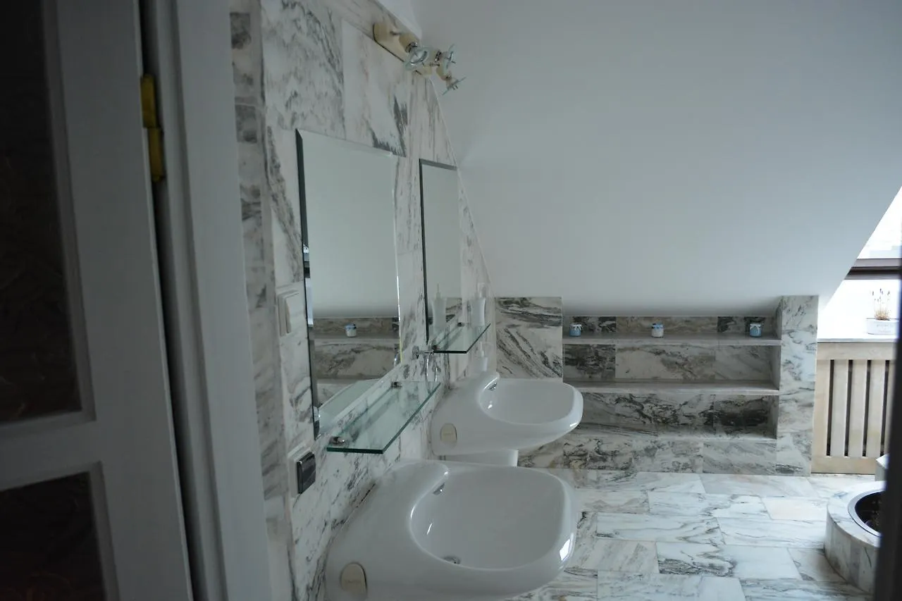 Homestay Green Wood Apartament Stara Ochota Warsaw
