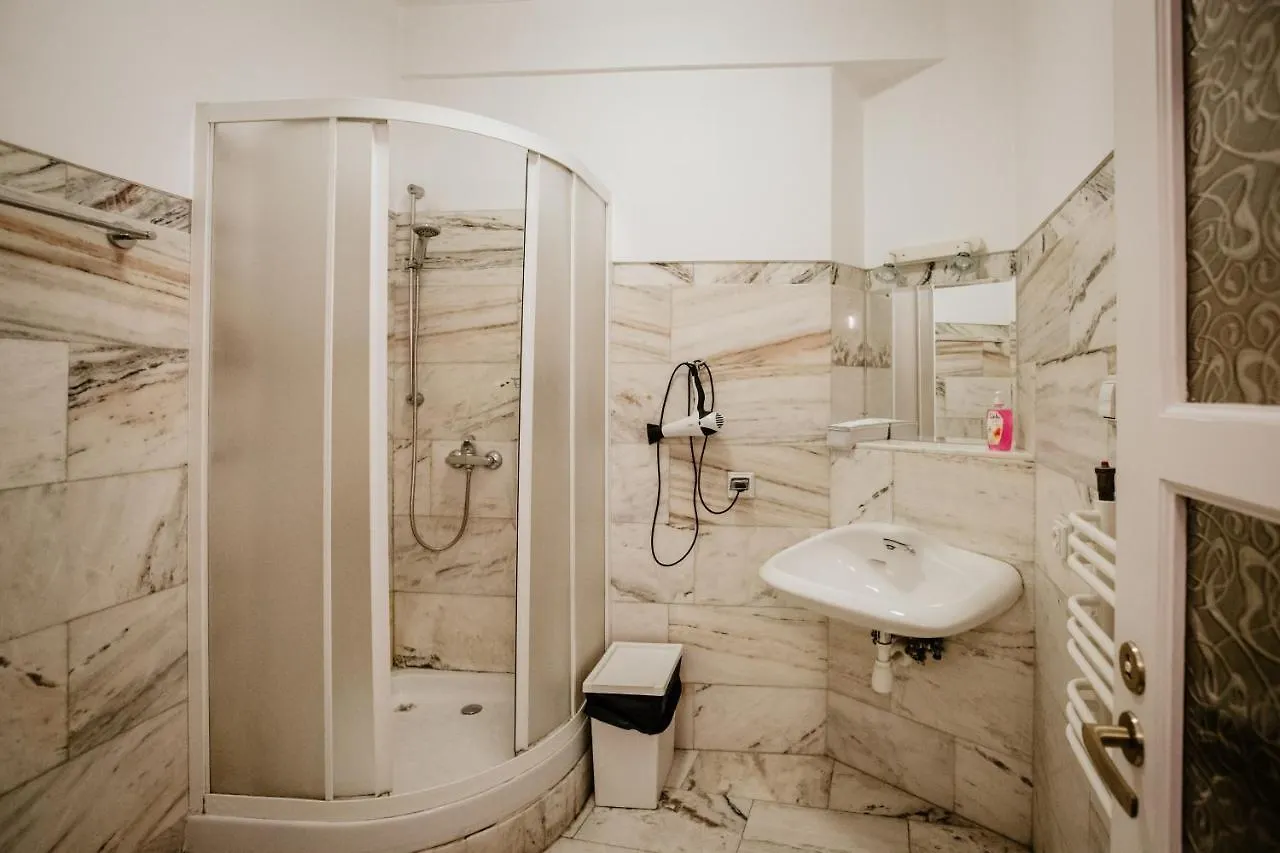 Homestay Green Wood Apartament Stara Ochota Warsaw Poland