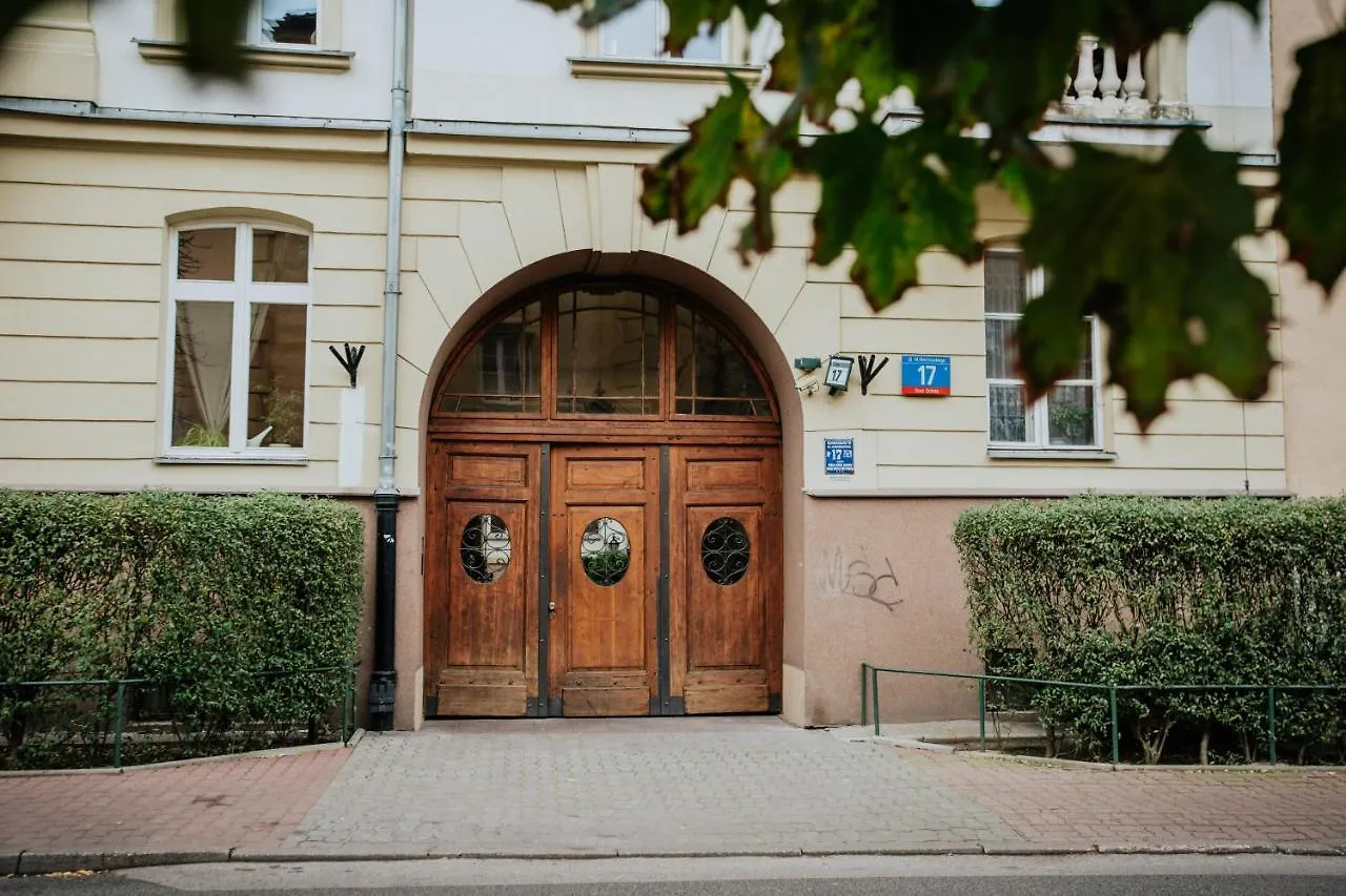 Homestay Green Wood Apartament Stara Ochota Warsaw Poland
