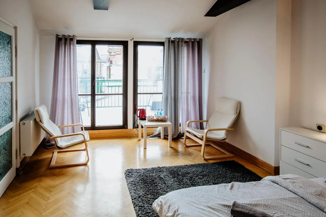 Homestay Green Wood Apartament Stara Ochota Warsaw Poland